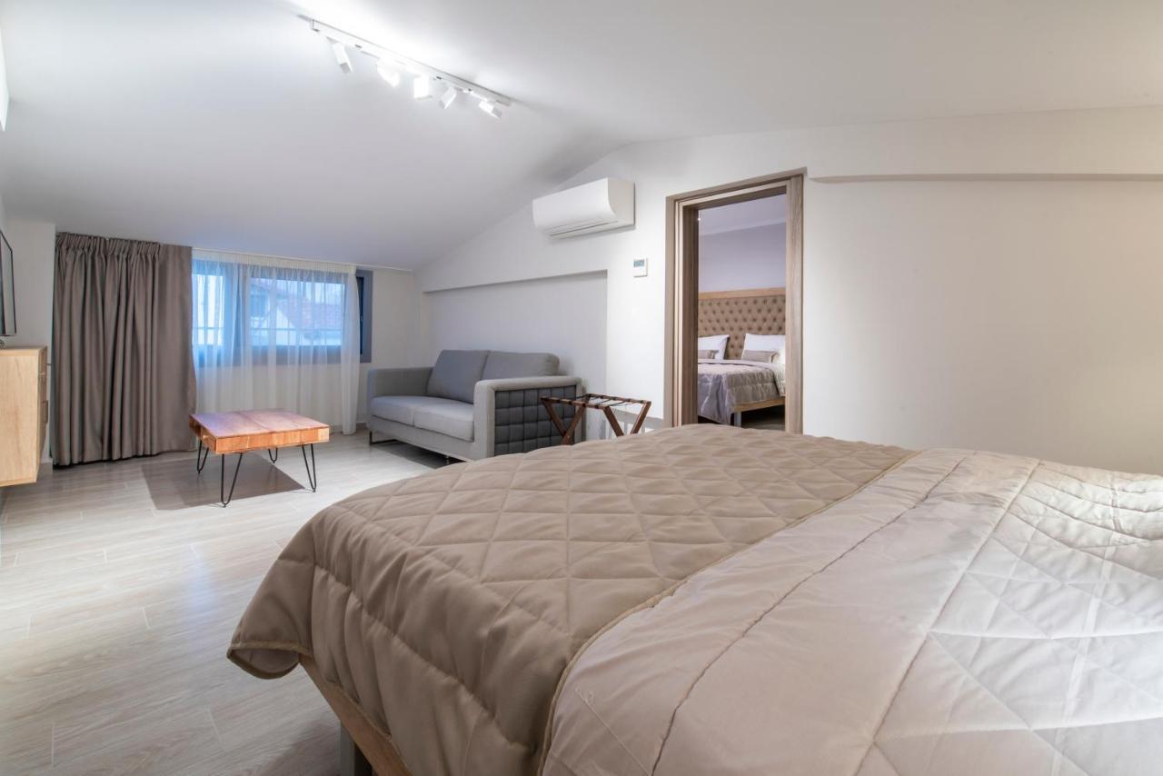Privilege Luxury Living Sarti Exteriér fotografie